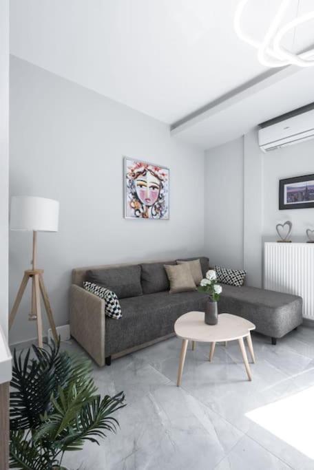 Soleggiato Minimal Apartment Tesalónica Exterior foto